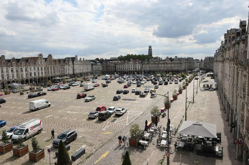 Hôtel Les Trois Luppars Arras Exterior foto